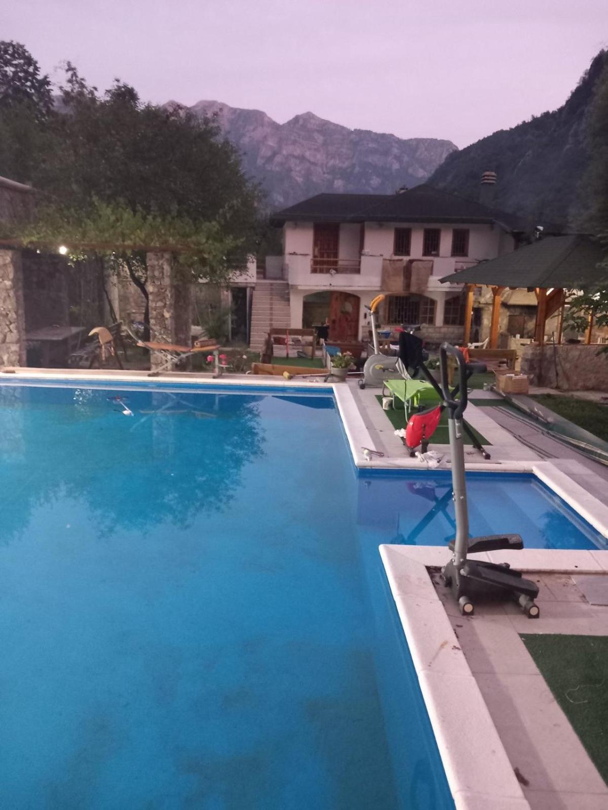 Kuca Za Odmor Sa Bazenom Diva Grabovica Vila Jablanica Exterior foto